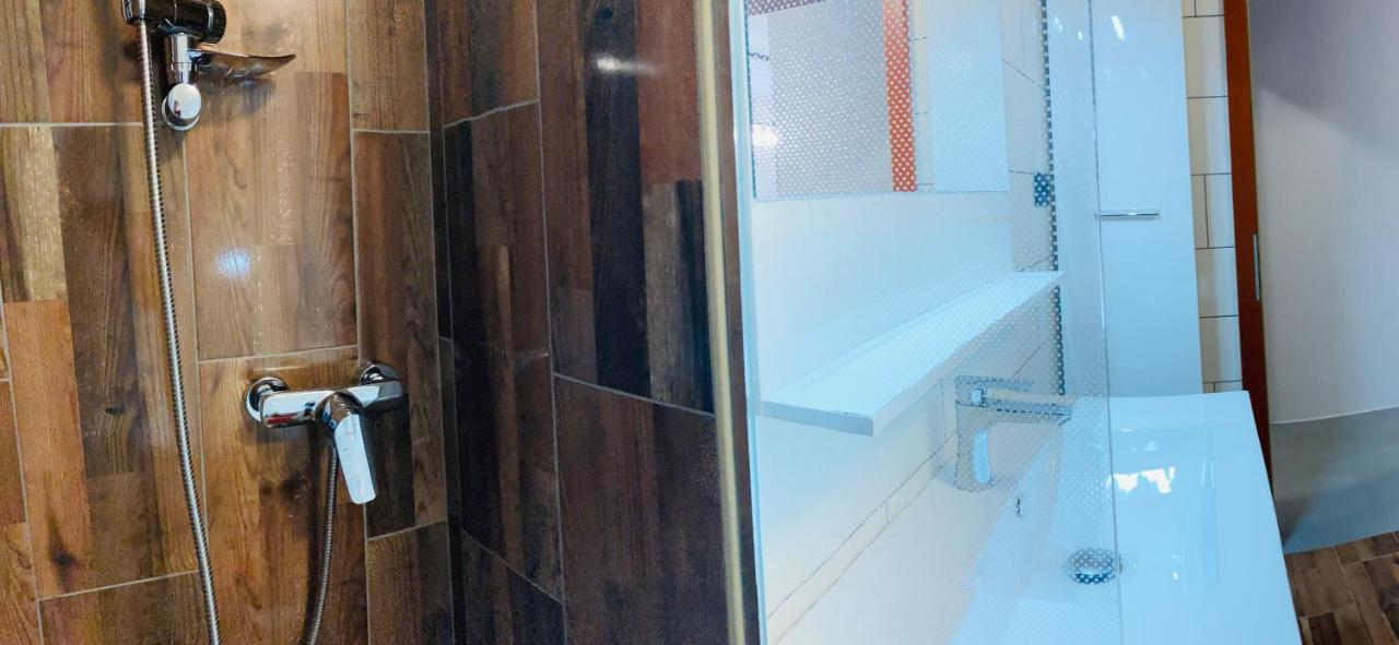 Family House Apartma Мозирье Экстерьер фото